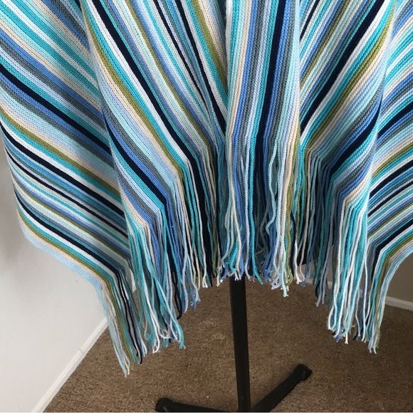 Currency Multi-colored Crochet Fringe Asymmetrical Poncho Blue Aqua White OS - Picture 3 of 7